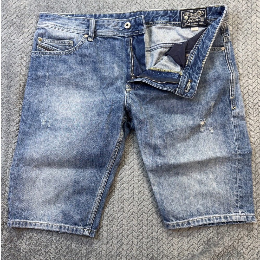 Diesel Denim Shorts Mens 34 Blue Light Wash Distressed Jean Shorts 100% Cotton